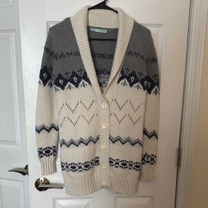 Men's Beige and Gray Patterned Sweater